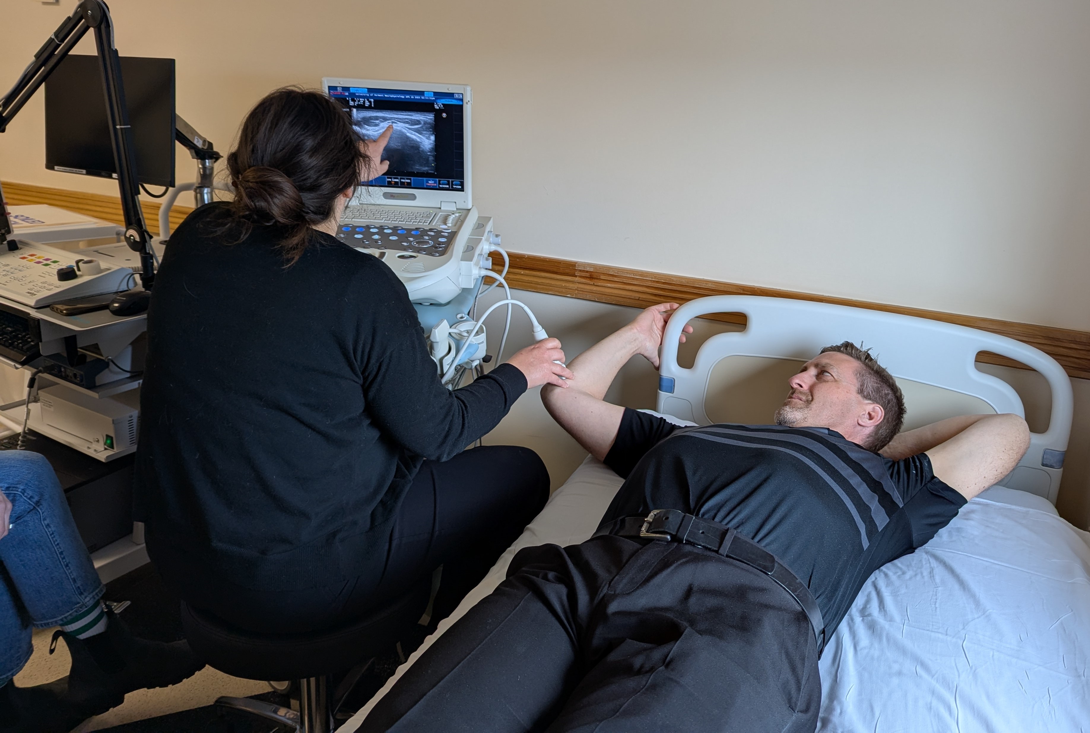 Ultrasound Session with Adjunct Professor Dr. Jorgensen with fellow Dr. Herrera
