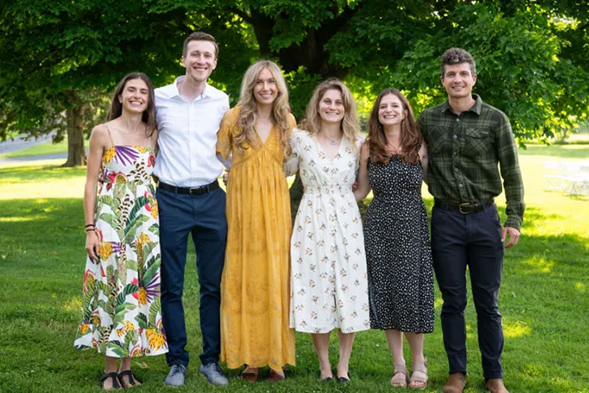 Group Photo of Emergency Medicine residents in the class of 2028