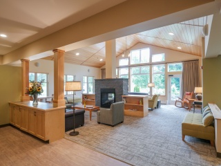 HHH-Fireplace-Foyer-Alt