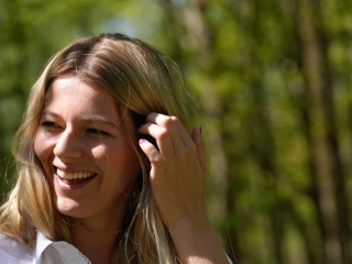 Portrait of Emily Kiernan standing outside.