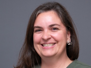 Portrait of Kimberly Cohen.