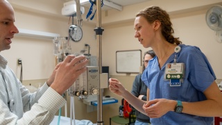 UVM Medical Center ECMO teams works a simulation. 