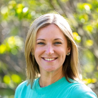 Portrait of Lauren Mauter.