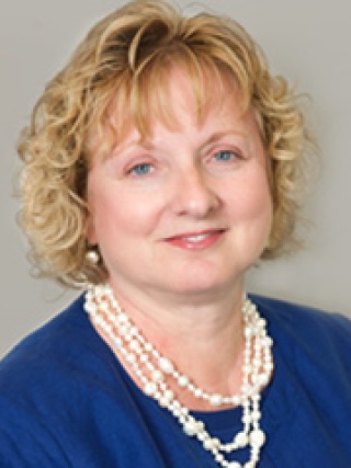 Anna Noonan head shot