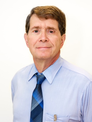 Headshot of Anthony Vaccaro, MD, an Oncologist.