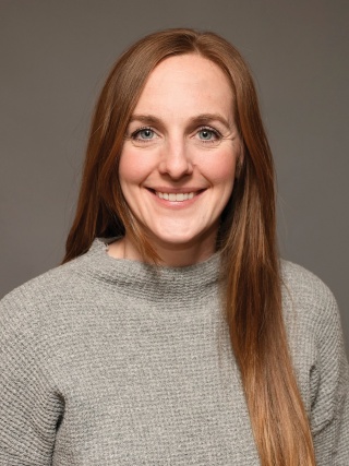 Headshot of Stephanie Rivers, RD, a Registered Dietician.