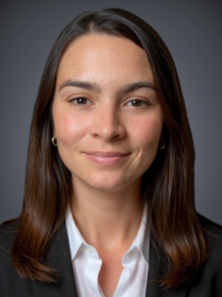 Headshot of Lindsey Couture, MSN, CRNA.