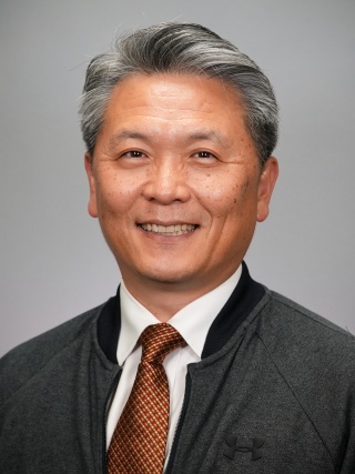 Portrait of Jun Chon, MD.