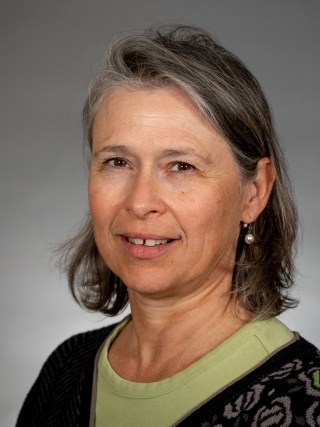 Headshot of Jenniffer Funk-Weyant, NP.