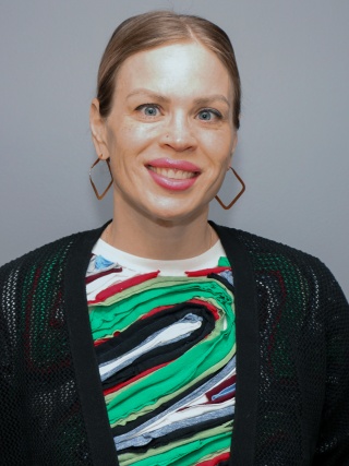 Headshot of Brandi Eustice, PMHNP.