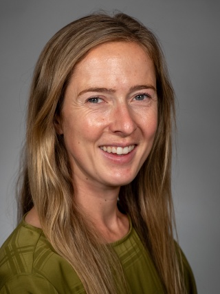 Headshot of Kate Geschwind, MD.