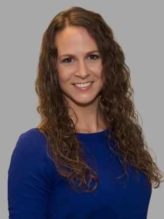 Headshot of Kelly Davis, PT.