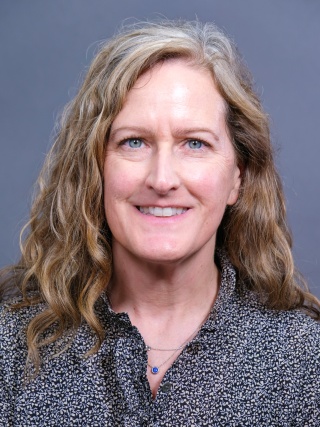 Headshot of Alana Lowry, MS, CCC-SLP, CNT.