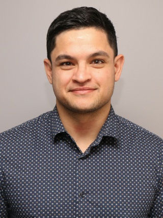 Headshot of Arun Mathur-Fairfield, MD.