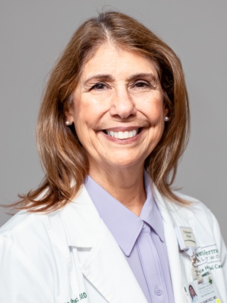 Headshot of Myrna Sanchez-Latreille, MD.