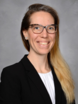 Headshot of Jennifer Bloomer