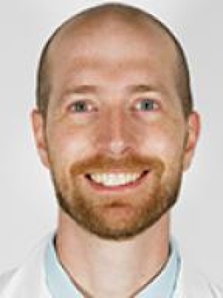 Headshot of Ryan Warner