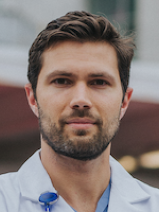 Headshot of Pharmacy PGY1 Emergency Medicine program director, Kyle Dewitt, PharmMD, BCPS.