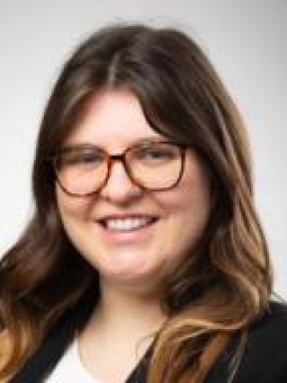 Headshot of Stephanie Corsetti