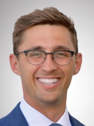 Headshot of Andrew Sauer, MD.