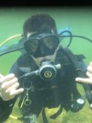Kyle Kellett, MD scuba diving