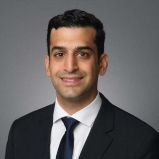 Headshot of Aurasch Moaven, MD